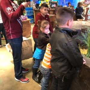 Meet your Posher, Magaly